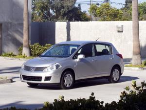 Nissan Versa Hatchback 2007 года